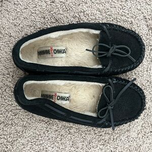 Minnetonka moccasin slipper